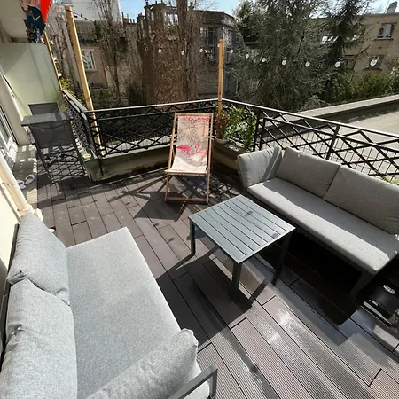 Familial Apartment